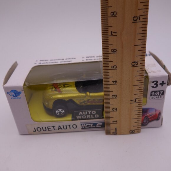 City Vehicle Auto World 1:87 Scale w/ moving parts authentic metal Die-Cast Car - Picture 10 of 11